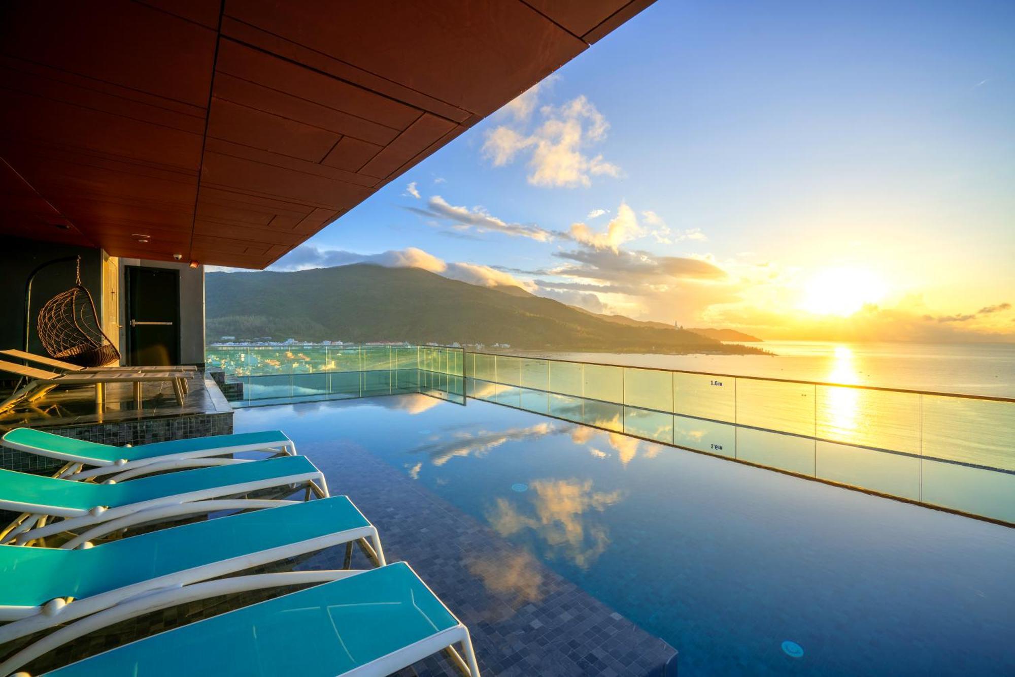The Code Hotel & Spa Danang Exterior photo