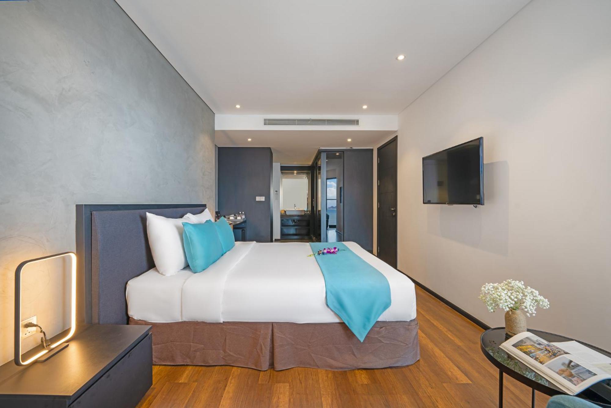 The Code Hotel & Spa Danang Exterior photo